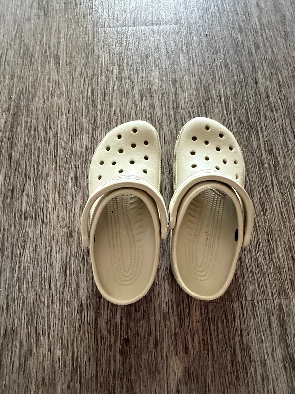 Crocs tan  - Image 3