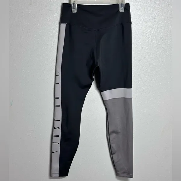 Nike Dri-Fit Women Workout Black/Gray Athletic‎ Yoga Capri Leggings size M - Image 7