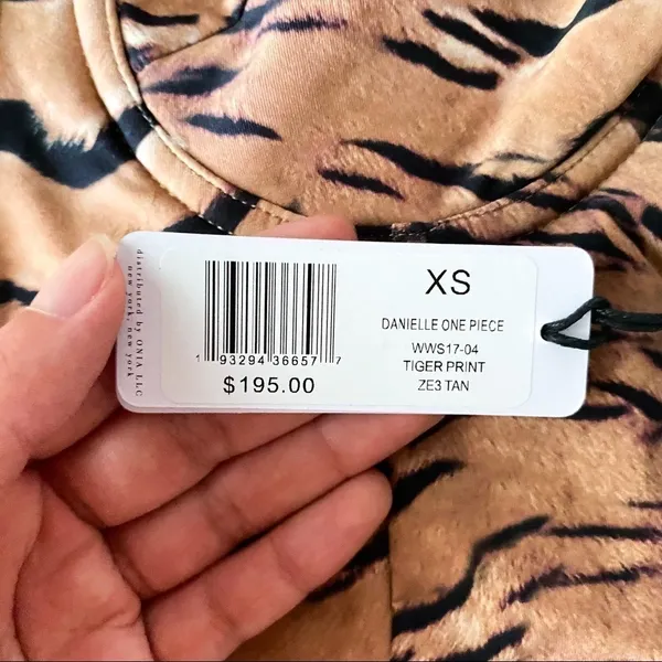 WeWoreWhat Danielle One Piece Swimsuit‎ Tiger Print Tan XS NWT - Image 7