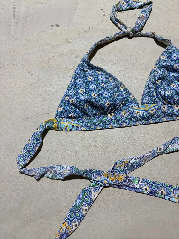 Athleta Blue Patterned Triangle Bikini Top small - Image 4