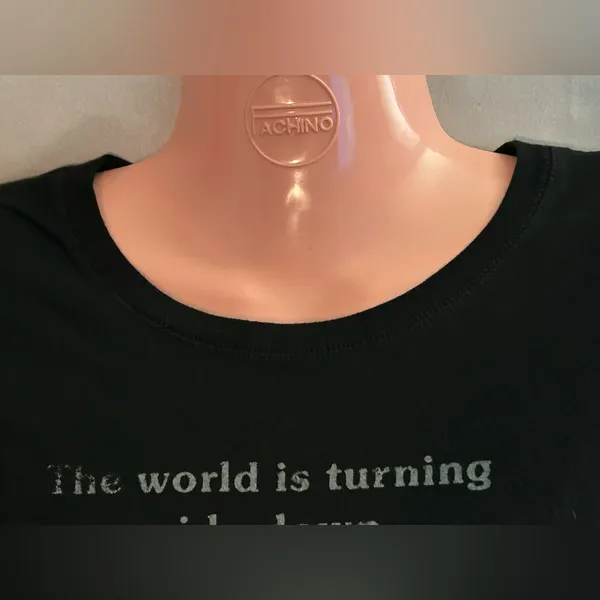 Netflix Stranger Things 2 Will Upside Down Graphic T-Shirt Women’s SZ LG - Image 5