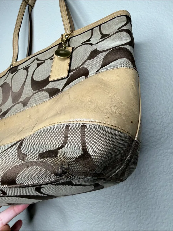 COACH Y2K Vintage Signature Monogram Metallic Tan Leather Stripe Tote Bag Preppy - Image 9