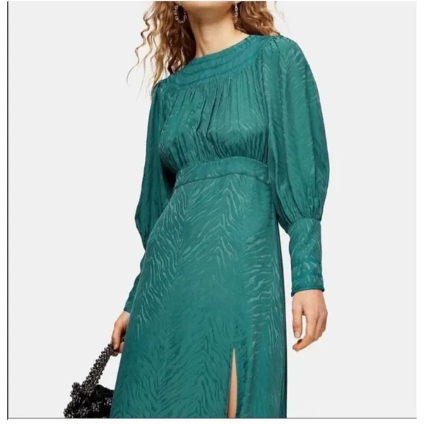 Topshop - Fallen Long Sleeve Jacquard Midi Dress in Green - Image 9