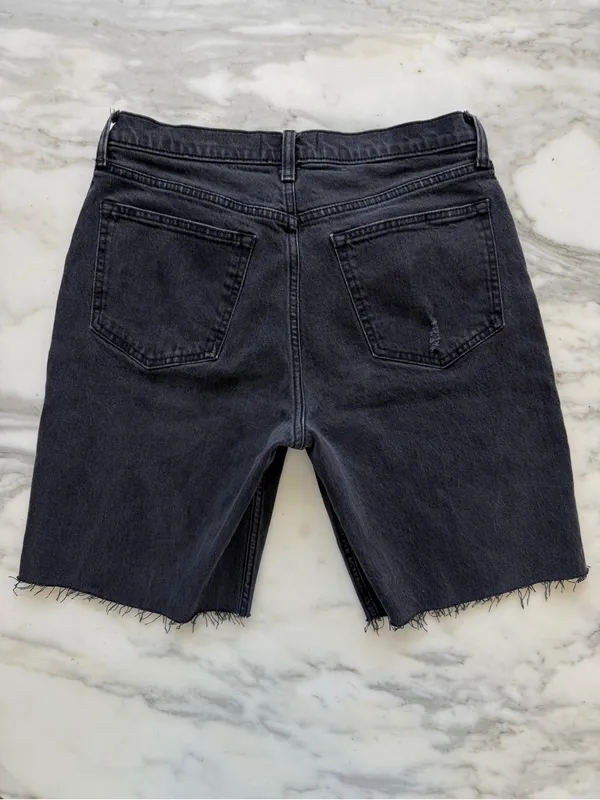 Abercrombie & Fitch Baggy Low-Rise Washed Black Jorts • Sz 28/6 - Image 3