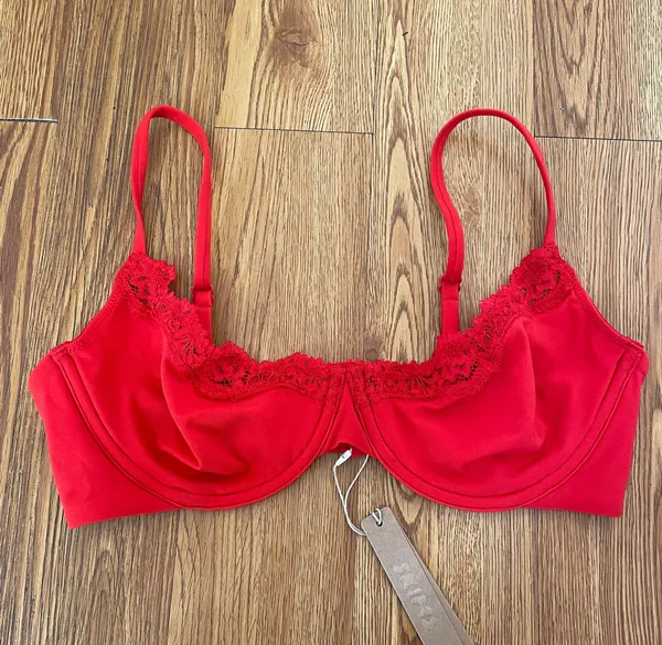 SKIMS fits everybody lace unlined Demi bra - Image 7