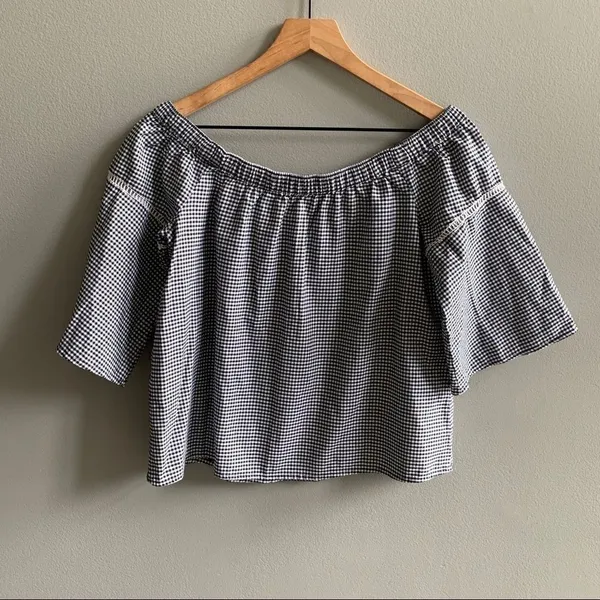 Abercrombie & Fitch Off the Shoulder Gingham Top - Image 11