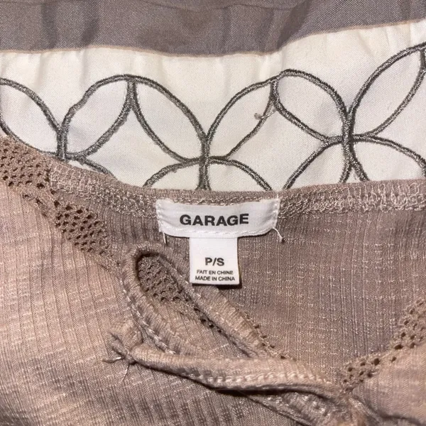 Garage crop top - Image 3