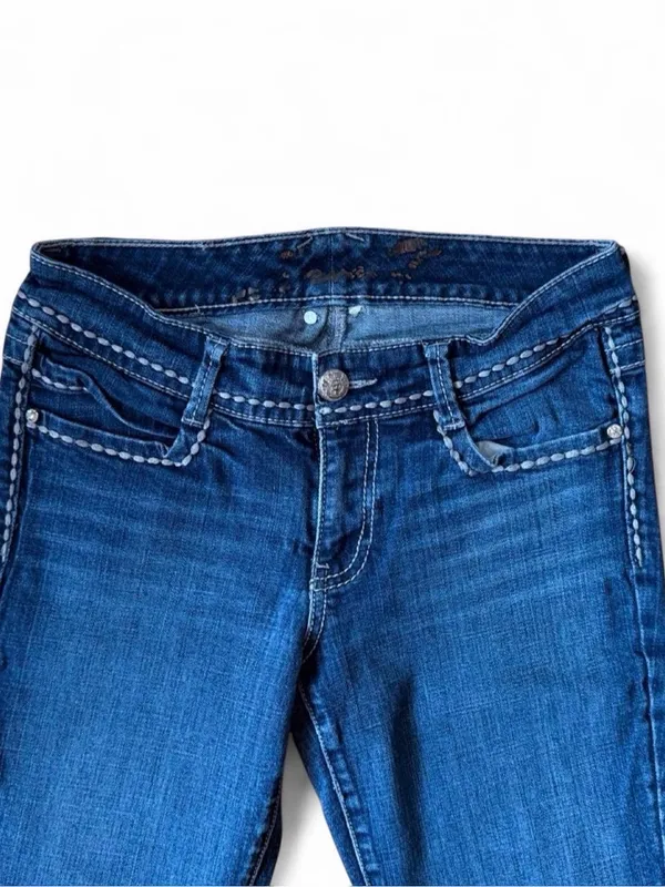 Seven7 Blue Jeans Sz 27 with White Stitching, & Rhinestone Detail Sz 27 - Image 3