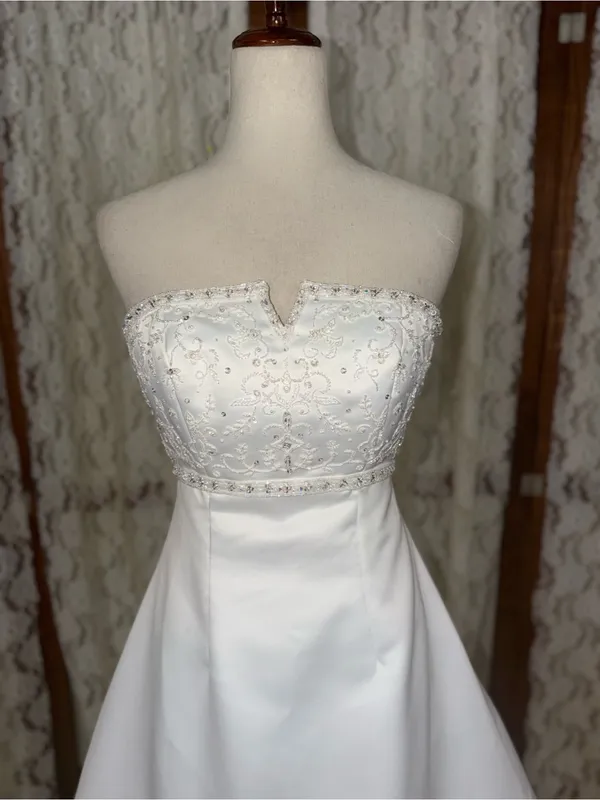 Beautiful Vintage 90s Mori Lee Strapless Satin Wedding Gown - Image 2