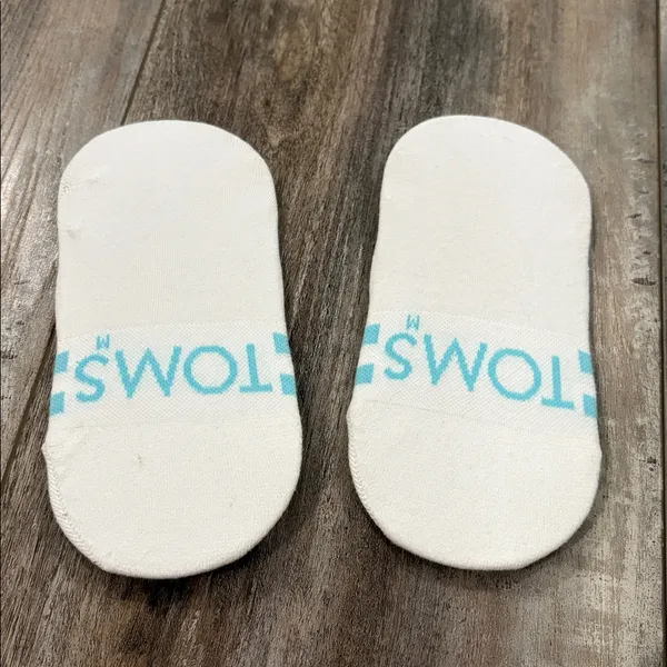 TOMS white/blue stripes no show socks set 2 pair size medium 8-10.5 women NEW - Image 2