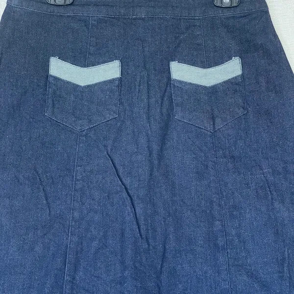 ModCloth Skirt Knee-Length Button Large  - Image 8