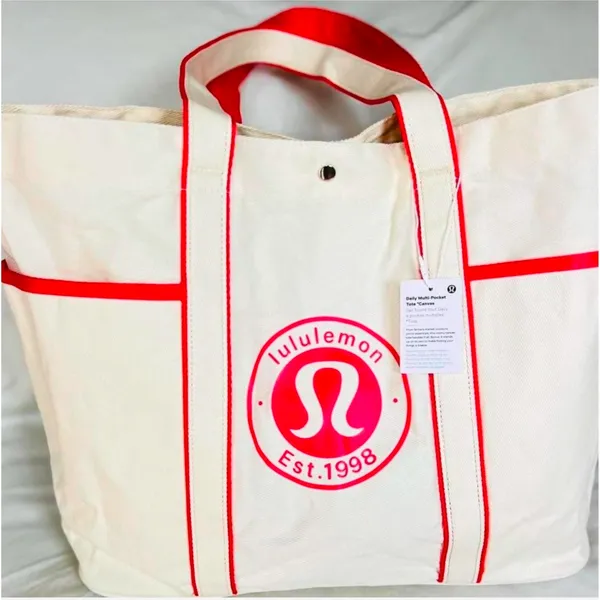Lululemon Daily Multi Pocket Tote – Natural - Image 2