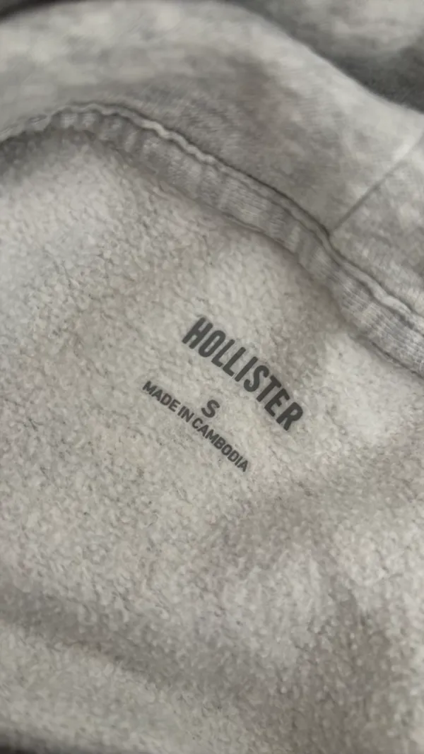 hollister apres ski sweatshirt - Image 3