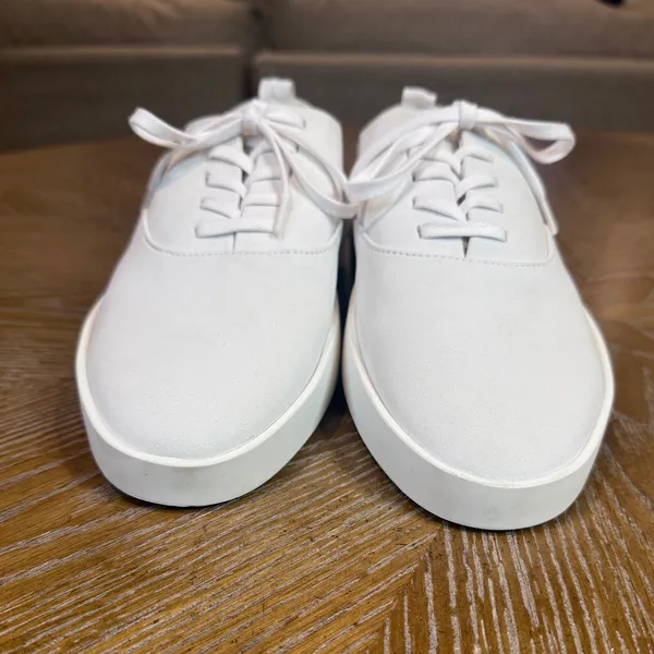 Wolf & Shepherd Cruise Lace-Up White Sneakers Women's Size‎ 38 US 7 - Image 4