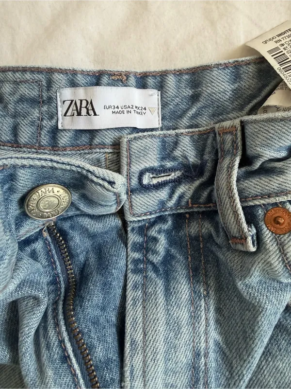 Zara High-Rise Light Blue Women's Jeans - Image 3