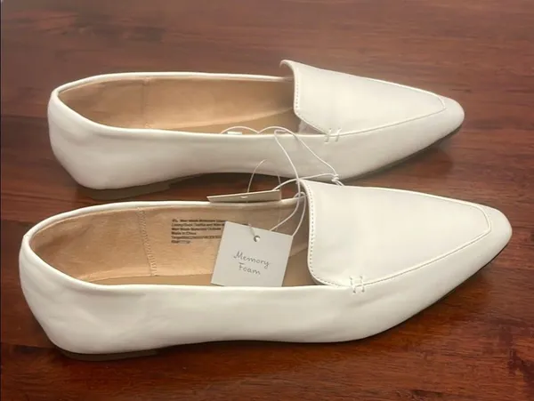 A new day shoe Cream Women's Slip On Memory Foam Loafers New Size 9.5 - Image 3