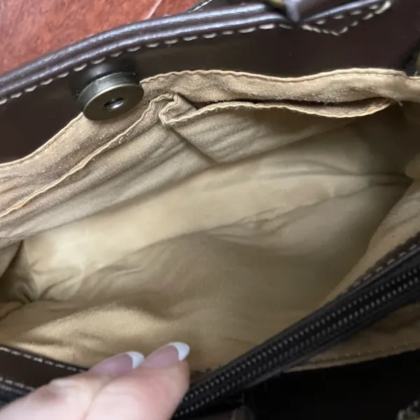 Fossil Relic by Brown and Tan Paisley Embossed Vegan Leather Purse Handbag - Image 8
