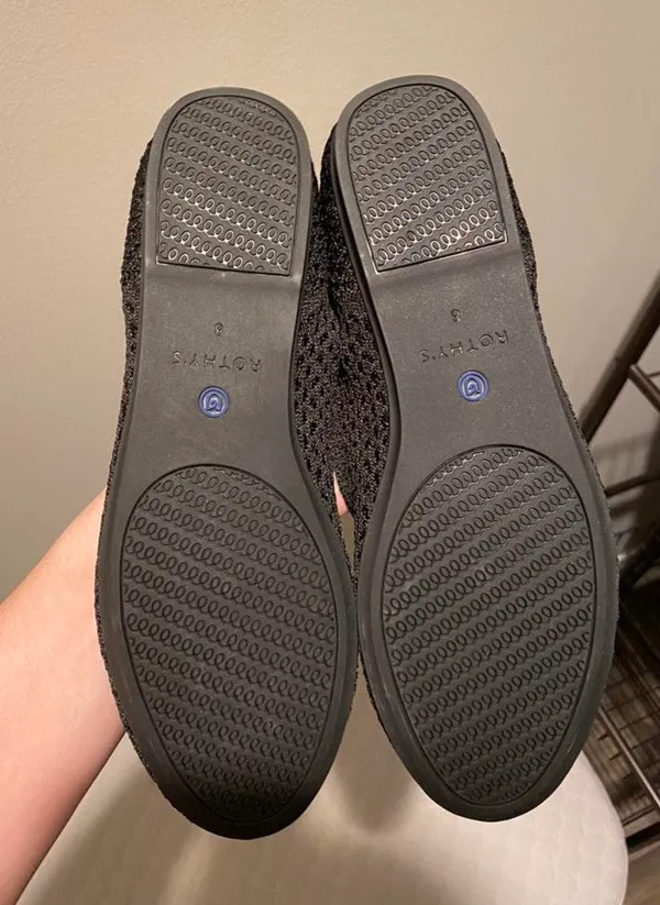 Rothy's Black Flats Size 8 Honeycomb NWOT - Image 2