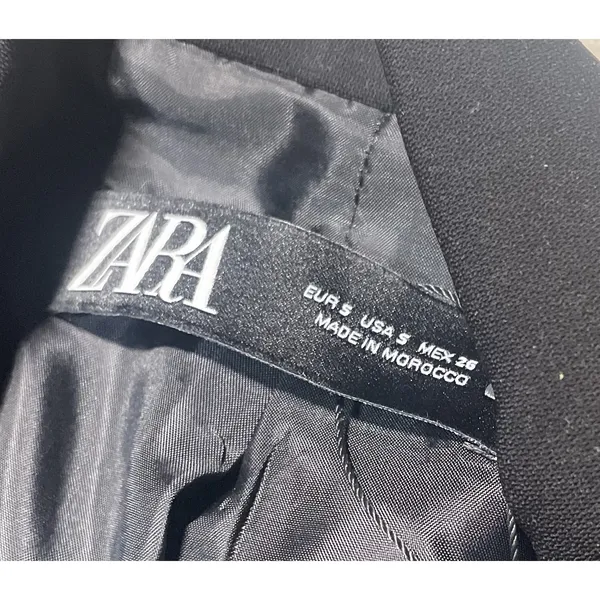 Zara black blazer witht 3/4 length‎ sleeves and silver button details - Image 5