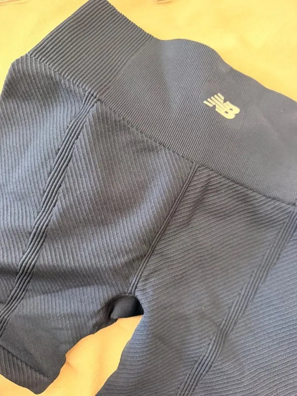 New Balance S Womens Seamless High-Waist Biker Shorts Navy Blue Size S Ribbed Te - Image 5