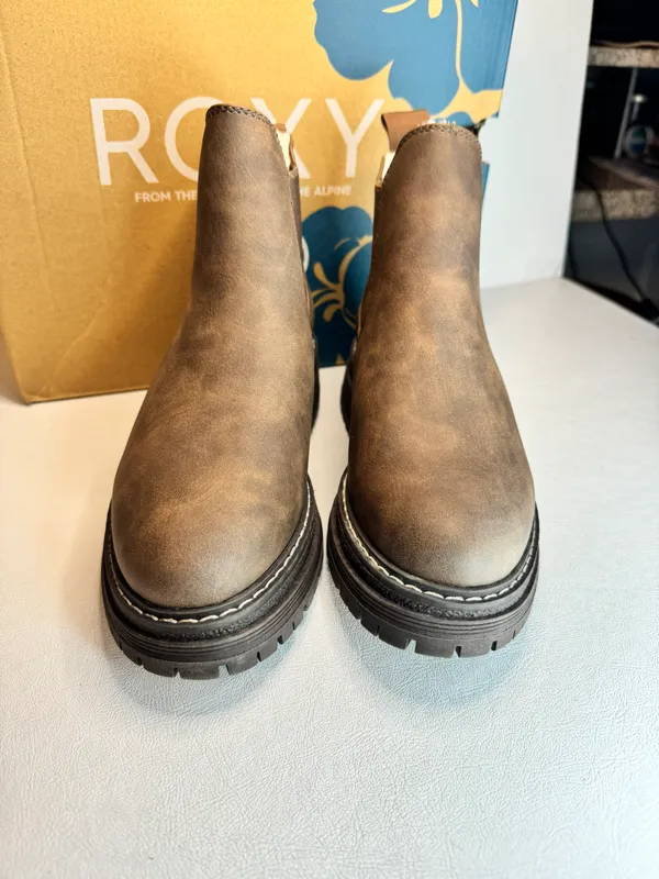 Roxy Lorena Winter Boots brown casual classic outdoor comfy cozy fall winter - Image 4