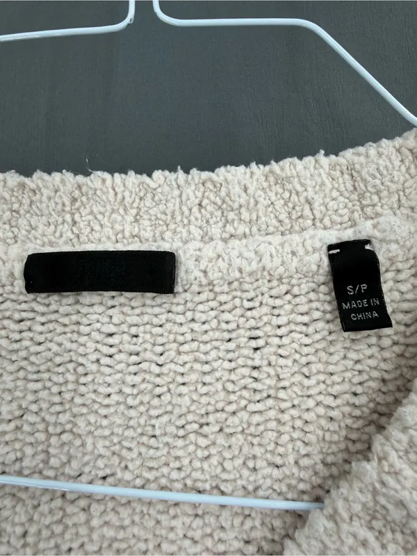 ATM Cropped Long Sleeve Slouchy Pocket V-Neck Sweater - Image 5
