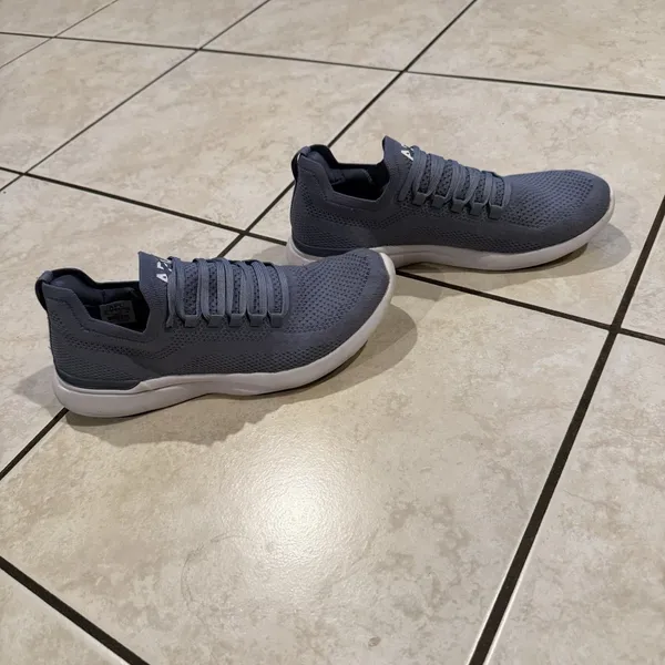 APL TechLoom Breeze Sneakers  Womens Size 9.5 - Image 3