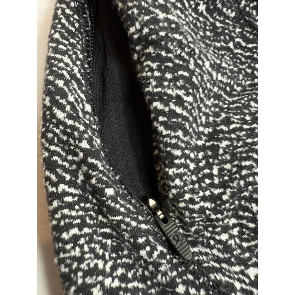 Lululemon Athletica quarter Zip Pullover Long Sleeve Top Womens‎ Black Pattern 4 - Image 8