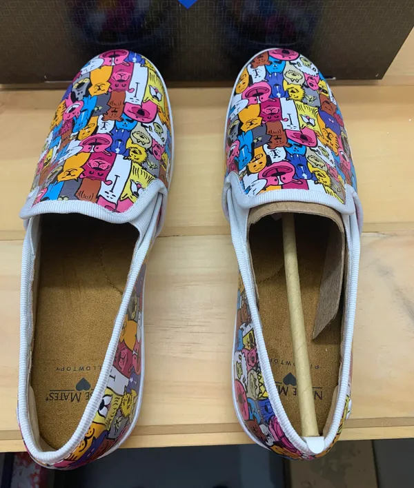 Adela Multi Pets Print Slip On Sz 8 - Image 6