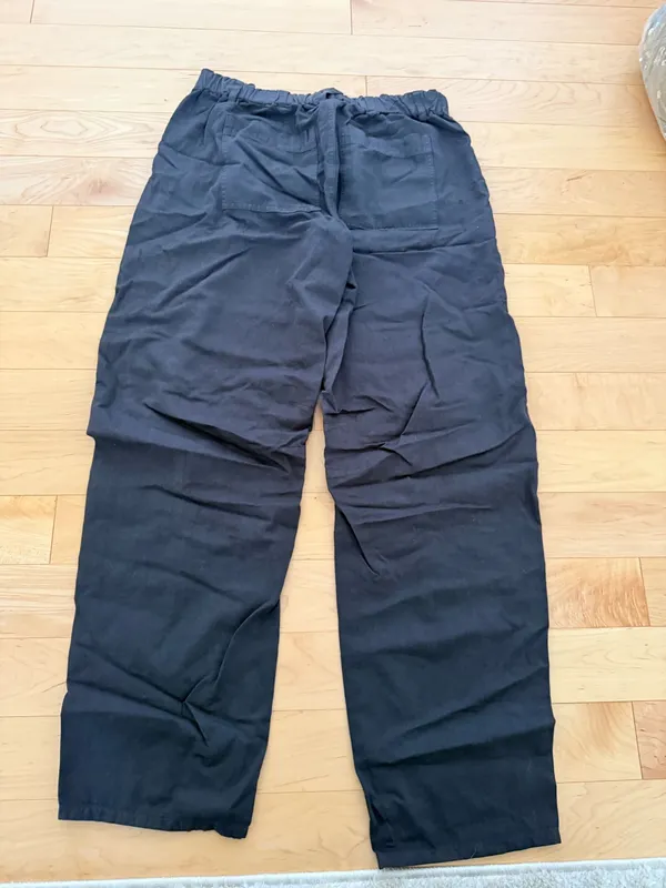 Universal Threads barrel pants - Image 3