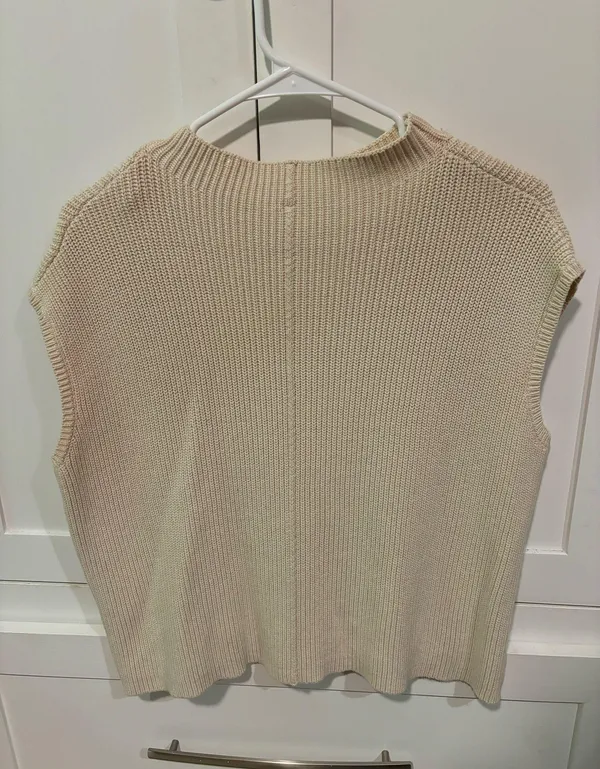 Amazon Mockneck Sweater Vest with Pocket Beige - Image 3