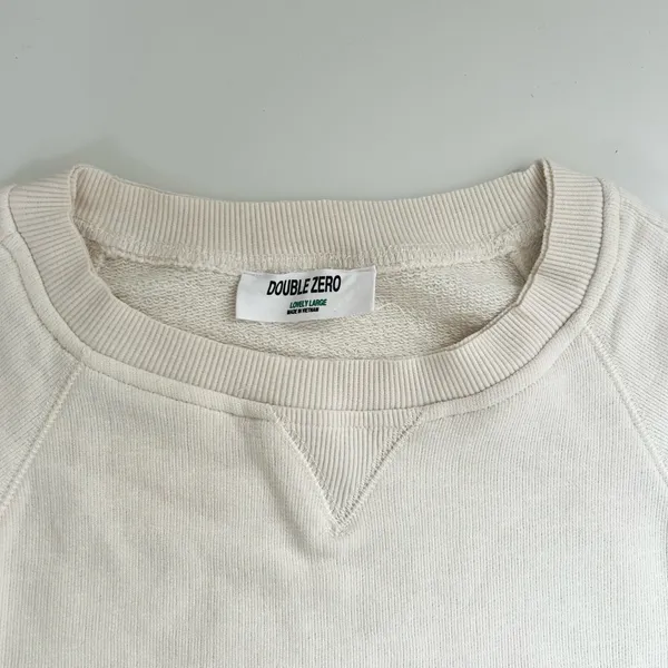 Women’s Cream Pocket Sweatshirt  - Image 7