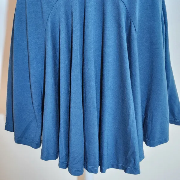 Free People Blue Short Sleeve Top with Cutout Lace Back NWT Size Medium - Image 4
