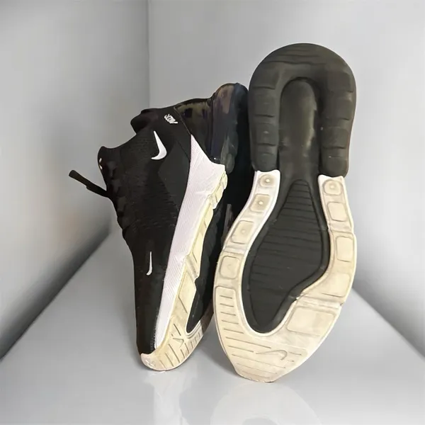 Nike Air Max 270 Black and White Shoes - Image 4