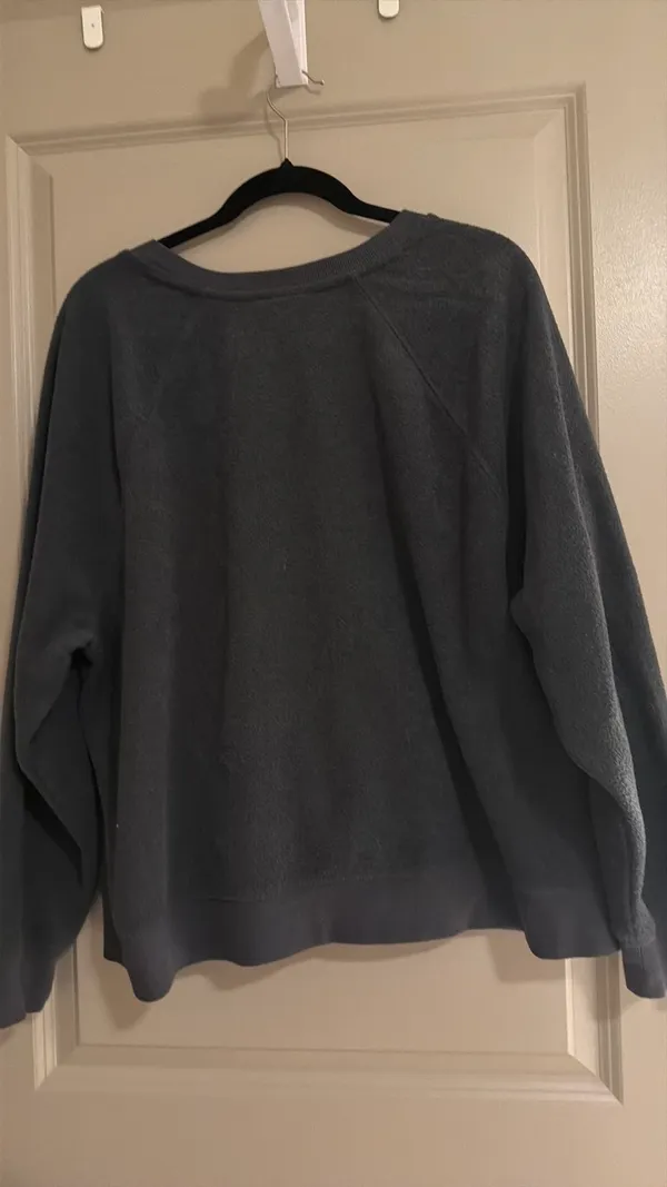 Universal Threads Sweater - Image 3