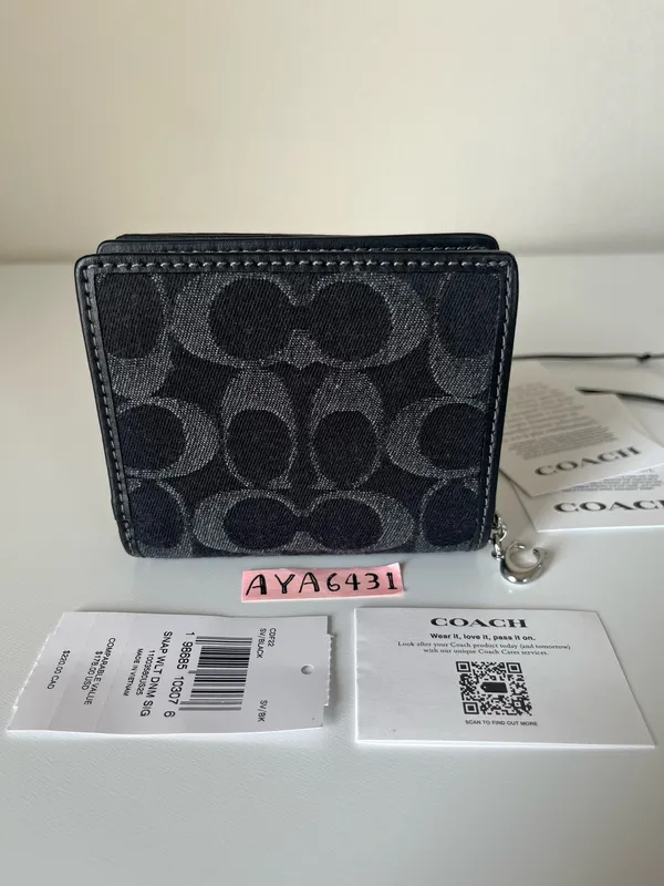 Coach Wallet - Image 2