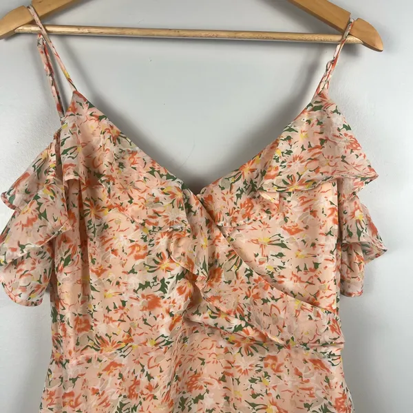 ASTR the Label Pemberly Dress in Peach Orange Floral high low size medium - Image 4