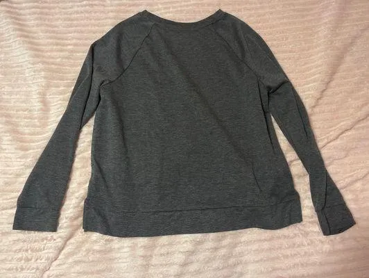 Old Navy Sweater - Image 3