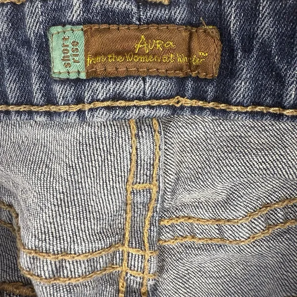 Aura by Wrangler Low Rise Jeans Instant Slimming Women Size 8 Short Boot Cut Leg - Image 7