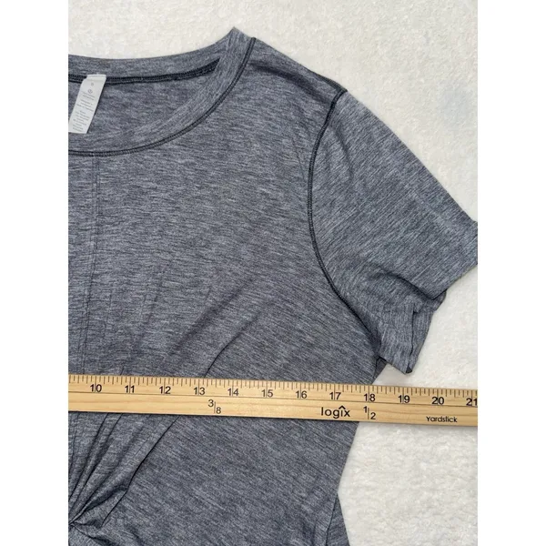 Lululemon Women's Intended Crop Tee Heathered Gray Twist Front Size 8 - Image 6