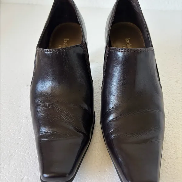 Liz Claiborne Dark Brown Heels size 7 1/2 M - Image 5