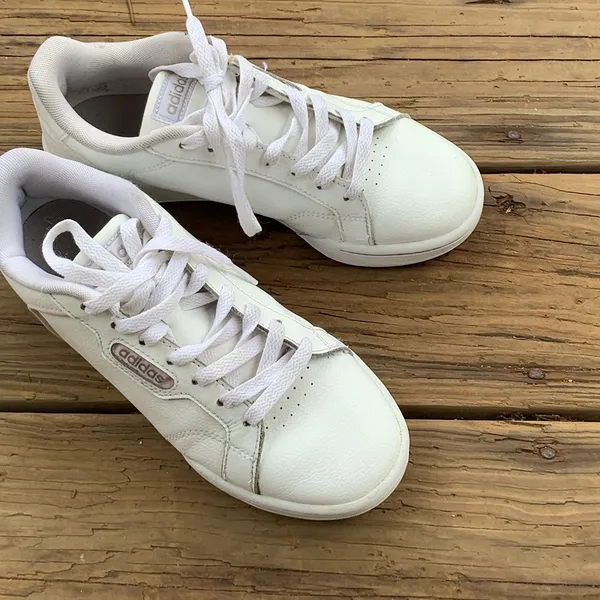 ADIDAS leather sneakers 👟👟 - Image 6