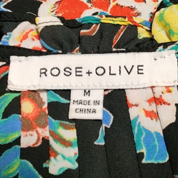 Rose & Olive Sleeveless Floral Blouse Size Medium - Image 4