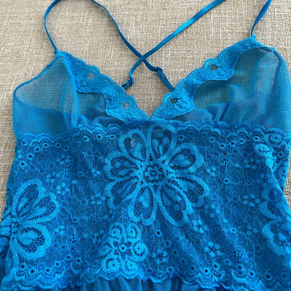 Victoria’s Secret chemise - Image 2