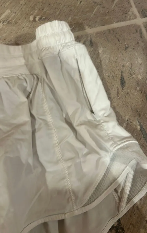 Lululemon Hotty Hot Shorts 4” - Image 4