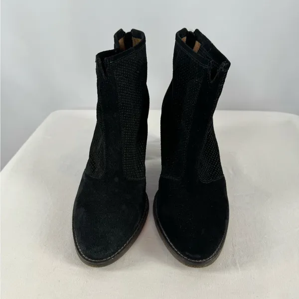Aquatalia Perforated Suede Bootie in Black Size 8.5‎ - Image 3