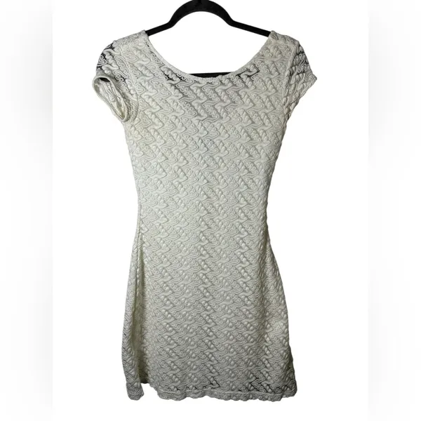 Apt. 9 Women’s Lace Overlay Sheath Dress White Cap Sleeve‎ Size XS - Image 2