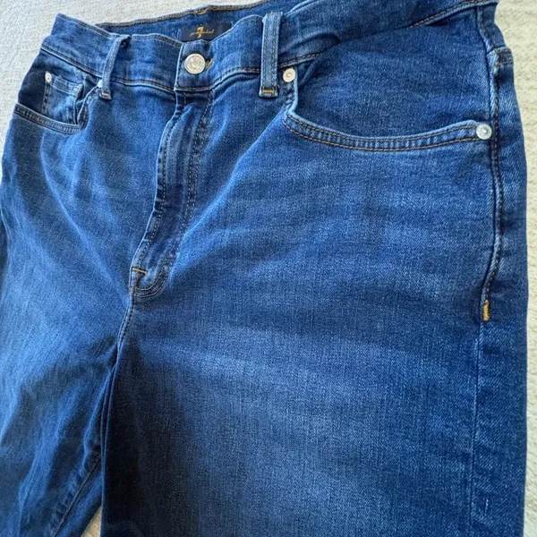 7 For All Mankind The Modern Straight‎ Jeans Women 31x25 Raw Hem Cropped (cut) - Image 2