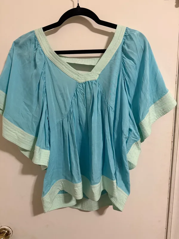 Light Blue V - Image 4
