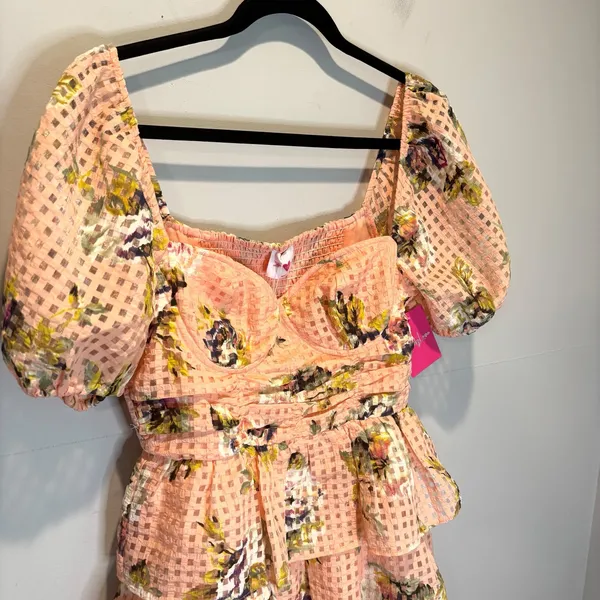 Buddy Love NWT Natural Conner Short Lace Mini Dress in Coral - size Medium - Image 3